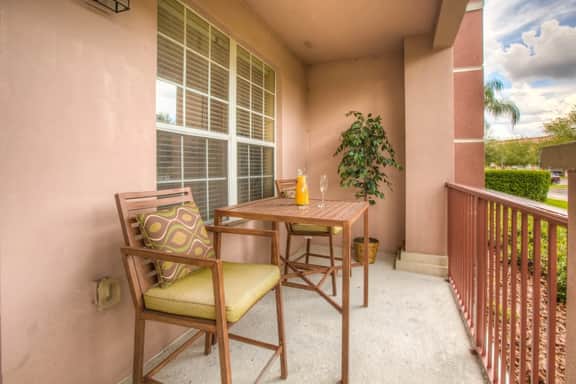 Resort Access: 3BR Condo near Convention Center - Image 3