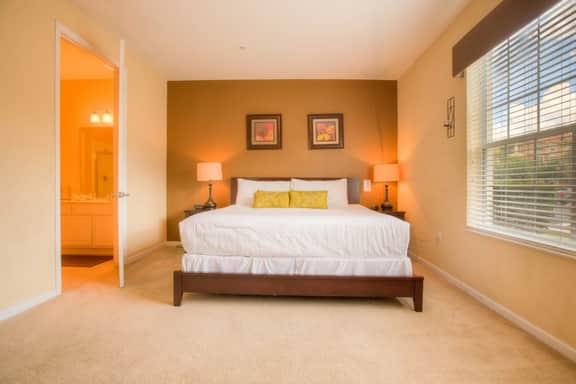 Resort Access: 3BR Condo near Convention Center - Image 2
