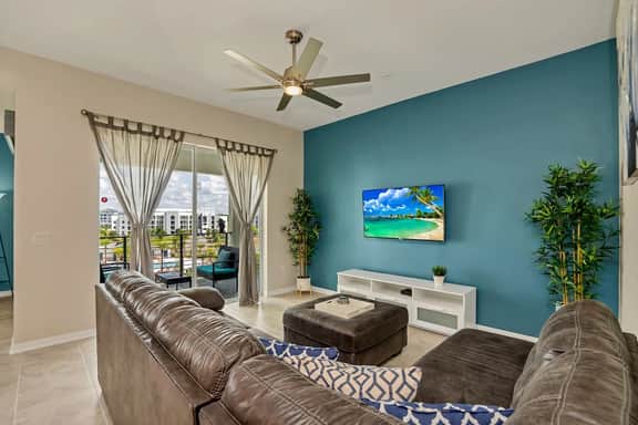FREE Waterpark Fun! 2BR Condo near Themepark & WDW - Image 2