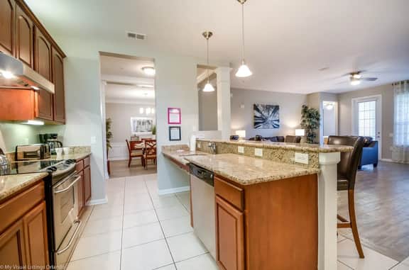 Resort & Pool Access 3BR Condo near Disney Orlando - Image 5