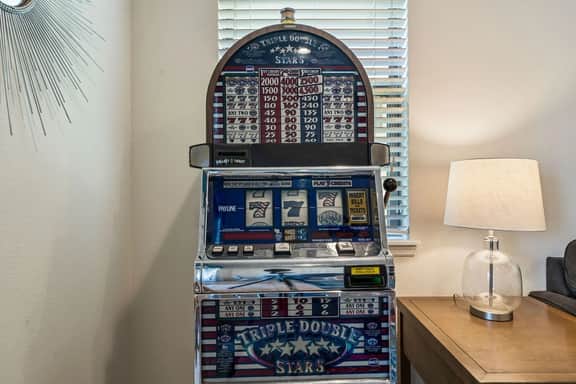 Amazing 6BR Home•Pool & Spa•Game Loft•Free Wi-Fi - Image 5
