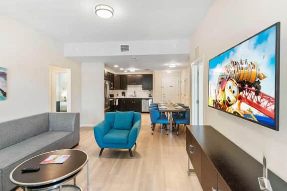 Resort Condo: 3BR w Balcony & Parking near Disney! - Image 4