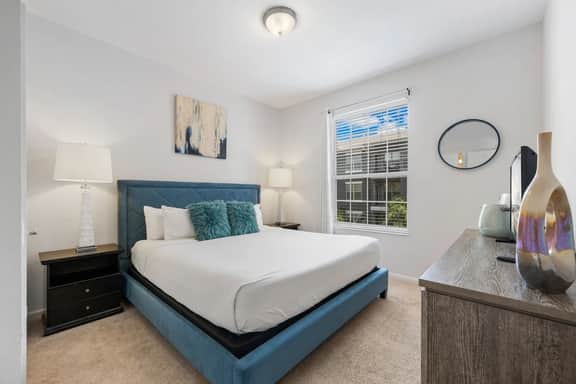 Prime 2BR Condo w Balcony near Epic Universe! - Image 5