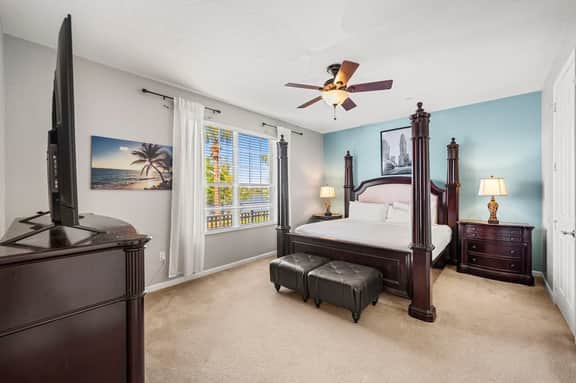 Balcony Lake View 3BR Condo near Epic Universe! - Image 4