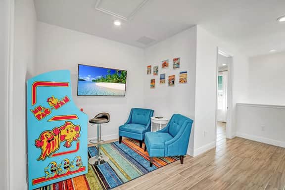 Disney near Pool Paradise! 5BR w/ Balcony - Image 5