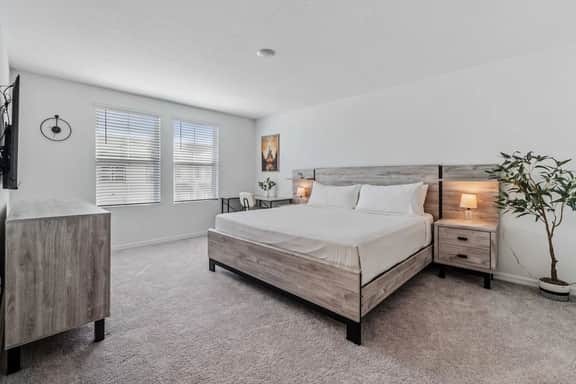 Resort Oasis! 3BR Townhome w Free Parking near WDW - Image 5