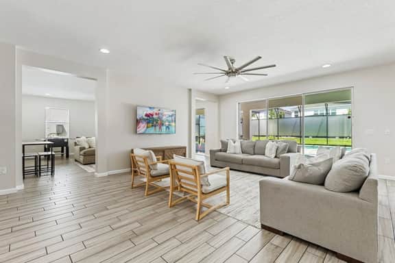 Stylish Getaway•Pool•Game Room•Near Disney - Image 4