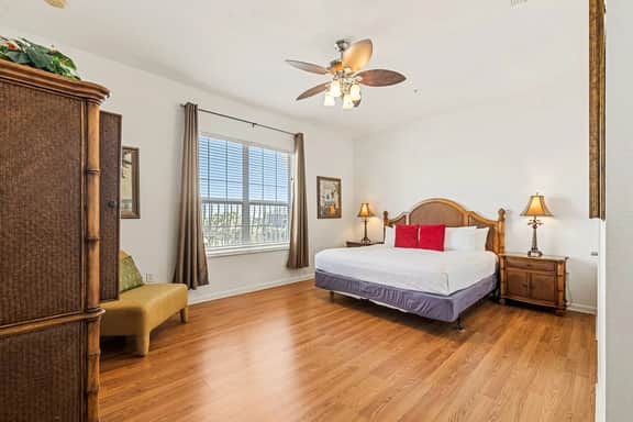 Fabulous 3BR Condo w/ Balcony near Disney Orlando! - Image 5