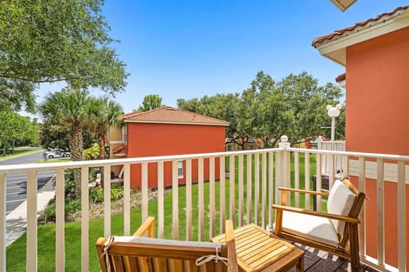 Amazing 3BR Home w Balcony very close to Disney! - Image 2