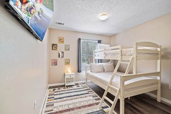 Amazing 3BR Home w Balcony very close to Disney! - Image 5