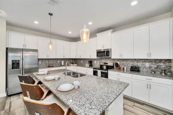 Charming 6BR Pool Home w/Themed Rooms near Disney - Image 5