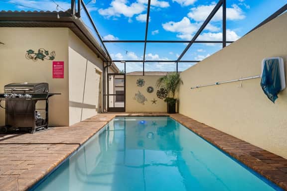 Stunning 5BR Townhouse w Pool & Theme Room - Image 2