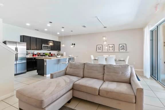 Charming 4BR Townhouse w/ PVT Pool & Resort Access - Image 4