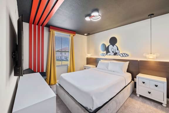 Disney Dreams: 3BR Mickey Theme Townhouse w/ Patio - Image 4