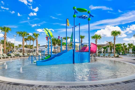 Sleeps 10•Pvt pool•Themed rooms•Near Disney - Image 4