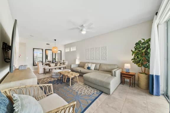 Near Disney Magic!Free Parking!Free WI-FI! - Image 3
