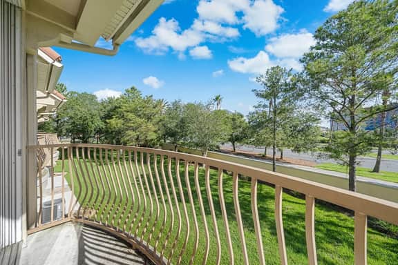 Sublime 3BR Townhome: Pool & Free Parking near WDW - Image 3
