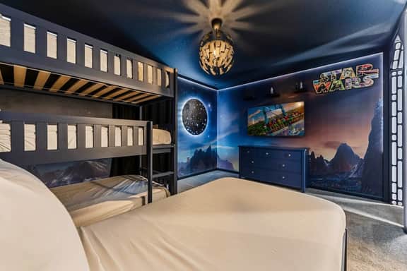 *Recently decorated*Game Room*Private Pool*BBQ* - Image 5