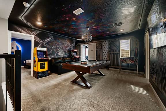 *Arcade Games*Theme Rooms*Pvt Pool*Cinema Seats* - Image 3