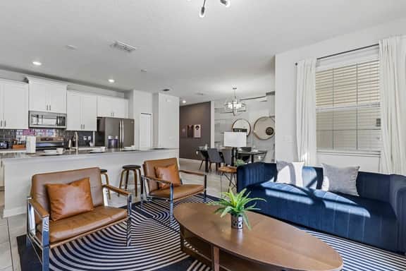 Themed 4BR Townhouse w/ Private Pool in Davenport - Image 5