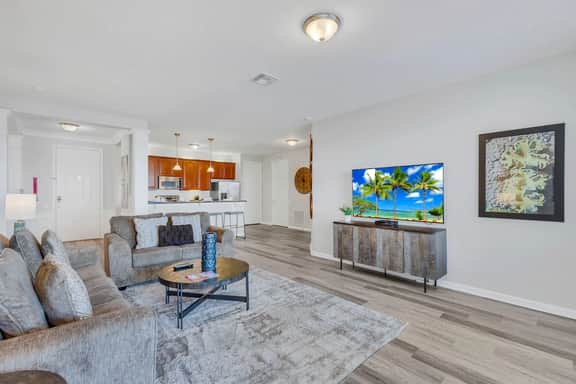 Lakeview 3BR Condo w/Balcony, Pool & Resort Access - Image 2