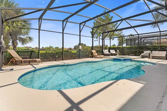 Davenport Bliss: 6BR Pool Home w Game Room - Image 2