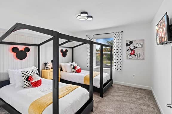 Resort Access 4BR Retreat w Pool near Disney World - Image 3