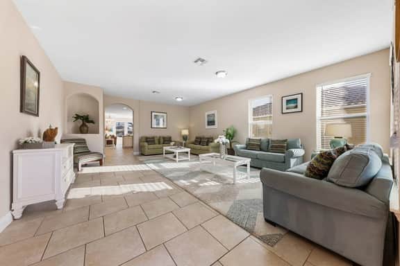 Private *Pool*Spa*Close to Disney *Sleeps 12* - Image 4