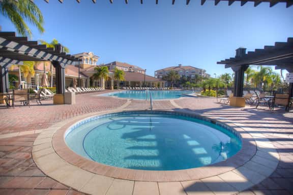 Vista Cay 3BR Townhome w Resort Pool near Parks - Image 5