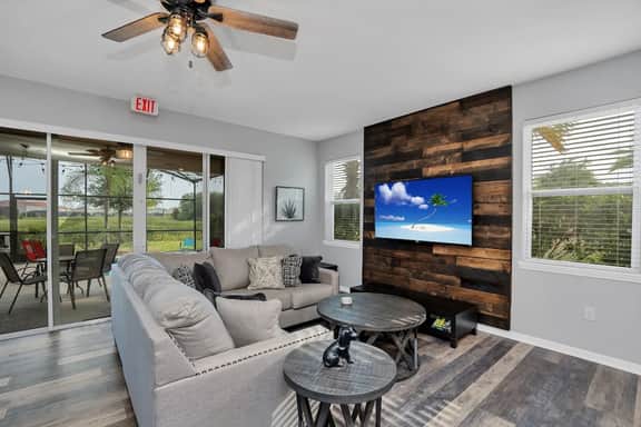 Townhome w/ Pvt Pool•Free water park - Image 2